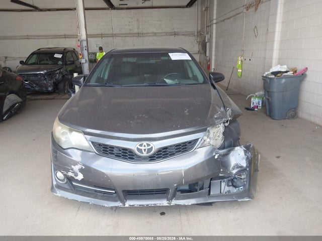 45970088 :رقم المزاد ، 4T1BF1FK0DU670146 vin ، 2013 Toyota Camry Se مزاد بيع