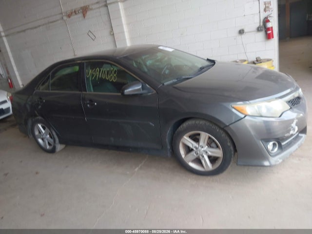 45970088 :رقم المزاد ، 4T1BF1FK0DU670146 vin ، 2013 Toyota Camry Se مزاد بيع