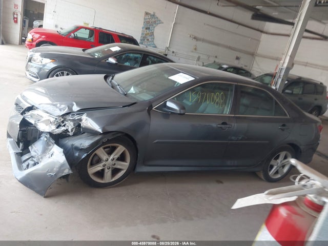 45970088 :رقم المزاد ، 4T1BF1FK0DU670146 vin ، 2013 Toyota Camry Se مزاد بيع