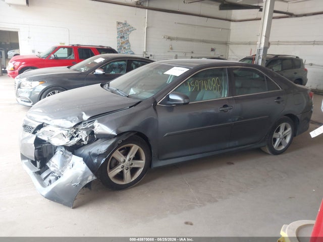 45970088 :رقم المزاد ، 4T1BF1FK0DU670146 vin ، 2013 Toyota Camry Se مزاد بيع