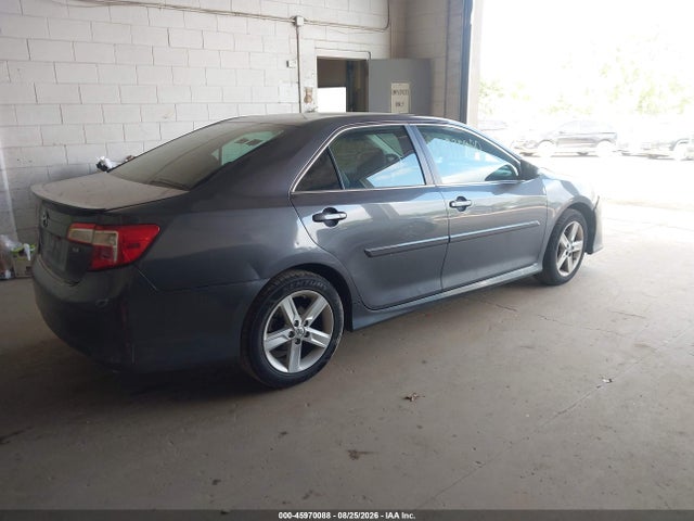 45970088 :رقم المزاد ، 4T1BF1FK0DU670146 vin ، 2013 Toyota Camry Se مزاد بيع
