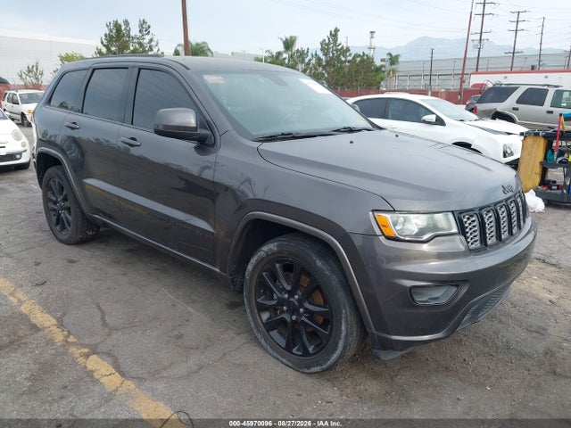 Jeep Grand Cherokee Altitude 4x2 2018 1C4RJEAGXJC311707 main image