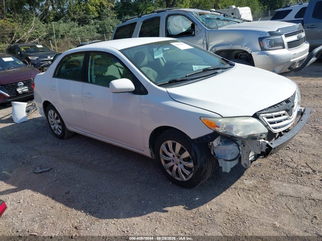 Продажа на аукционе авто 2013 Toyota Corolla Le, vin: 2T1BU4EE0DC012735, номер лота: 45970098