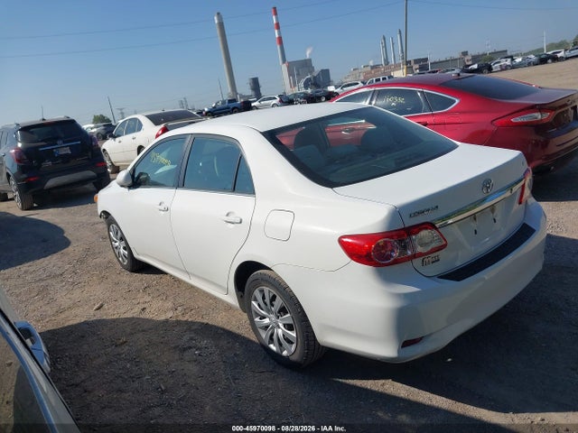 45970098 :رقم المزاد ، 2T1BU4EE0DC012735 vin ، 2013 Toyota Corolla Le مزاد بيع
