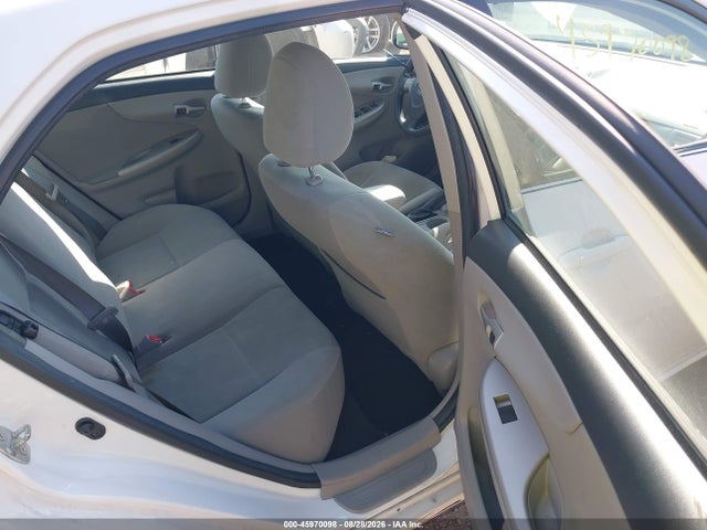45970098 :رقم المزاد ، 2T1BU4EE0DC012735 vin ، 2013 Toyota Corolla Le مزاد بيع