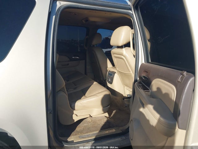 Продажа на аукционе авто 2011 Gmc Yukon Xl 1500 Denali, vin: 1GKS2MEF8BR258521, номер лота: 45970115