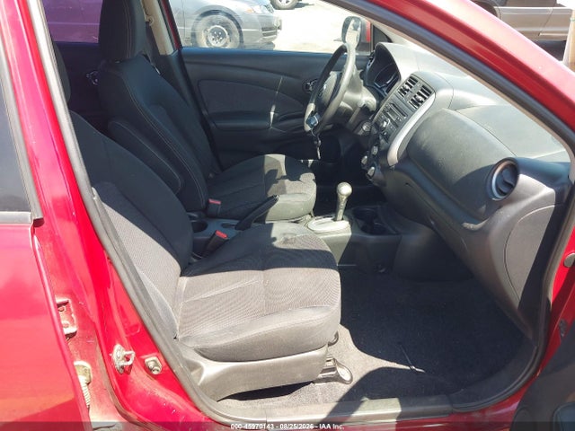 3N1CN7AP3EL835056 Nissan Versa 1.6 Sv