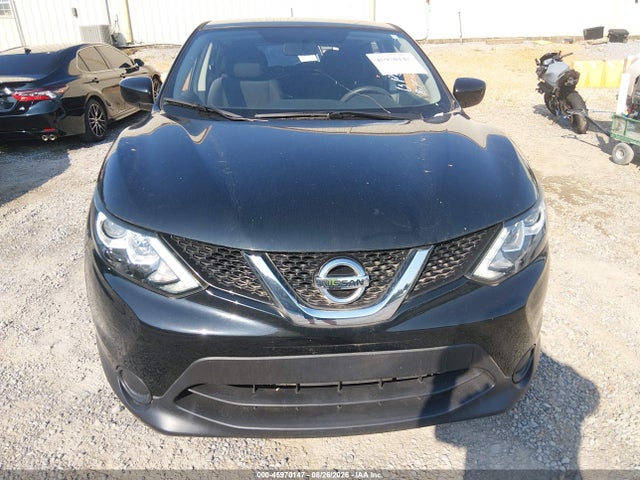 JN1BJ1CP6HW016588 Nissan Rogue Sport S