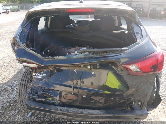 JN1BJ1CP6HW016588 Nissan Rogue Sport S