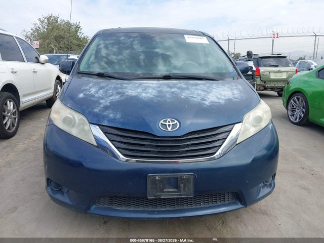 2012 Toyota Sienna Le V6 8 Passenger მანქანა იყიდება აუქციონზე, vin: 5TDKK3DC9CS260536, აუქციონის ნომერი: 45970165