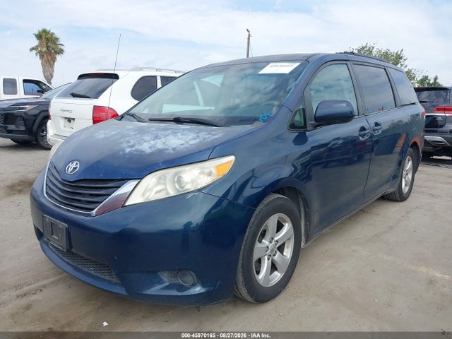 2012 Toyota Sienna Le V6 8 Passenger მანქანა იყიდება აუქციონზე, vin: 5TDKK3DC9CS260536, აუქციონის ნომერი: 45970165