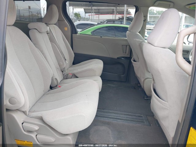 2012 Toyota Sienna Le V6 8 Passenger მანქანა იყიდება აუქციონზე, vin: 5TDKK3DC9CS260536, აუქციონის ნომერი: 45970165
