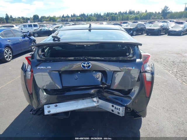 JTDKARFU5G3001917 Toyota Prius Three