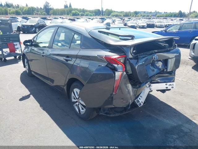 JTDKARFU5G3001917 Toyota Prius Three