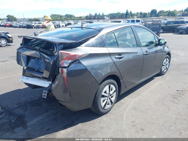 JTDKARFU5G3001917 Toyota Prius Three