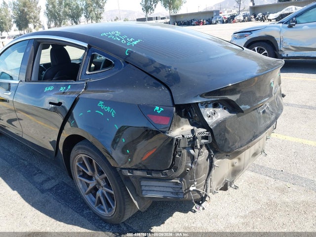 45970316 :رقم المزاد ، 5YJ3E1EA5KF306668 vin ، 2019 Tesla Model 3 Long Range/mid Range/standard Range/standard Range Plus مزاد بيع