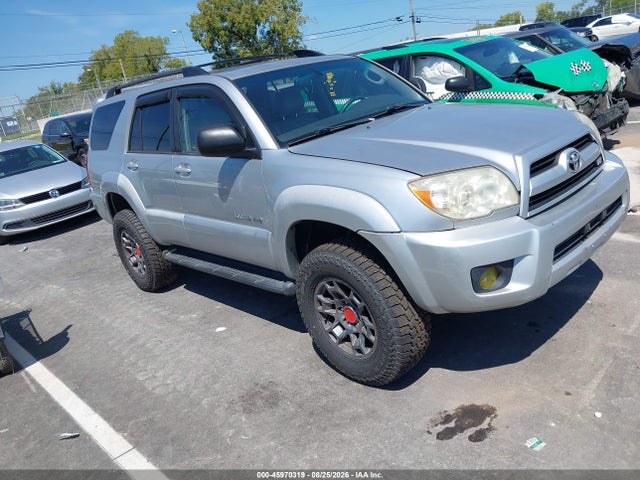 Продажа на аукционе авто 2006 Toyota 4runner Limited V8, vin: JTEBT17R960058624, номер лота: 45970319