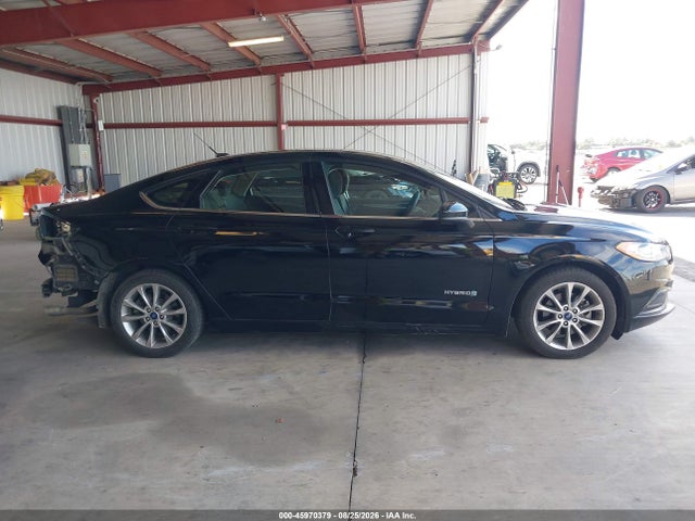 3FA6P0LU0HR163589 Ford Fusion Hybrid Se