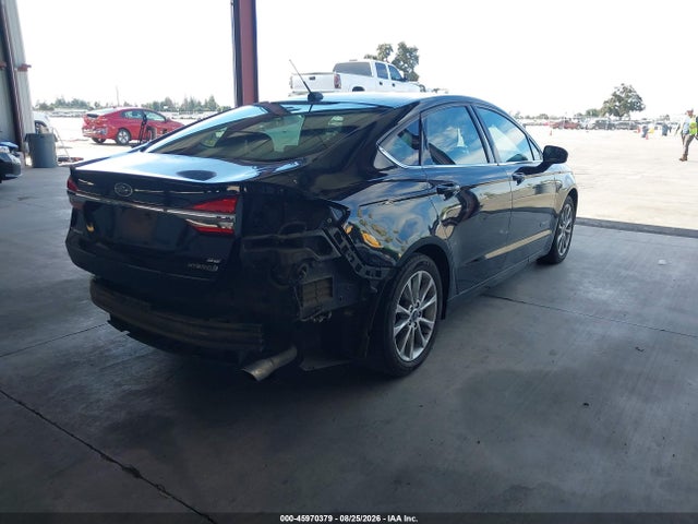 3FA6P0LU0HR163589 Ford Fusion Hybrid Se