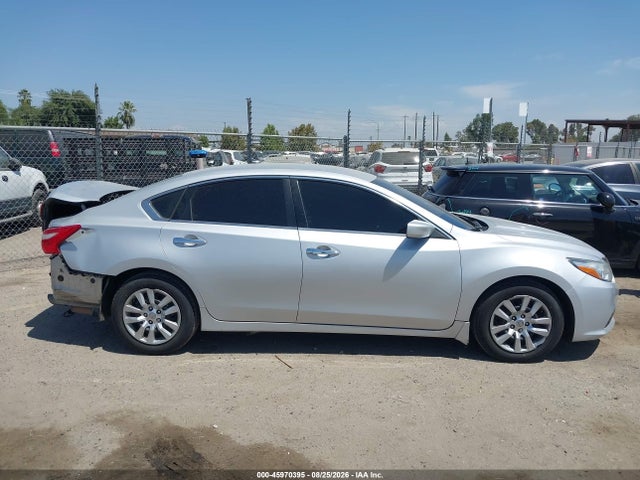 Nissan Altima 2.5 S 2017 1N4AL3AP6HC297459 Image 13