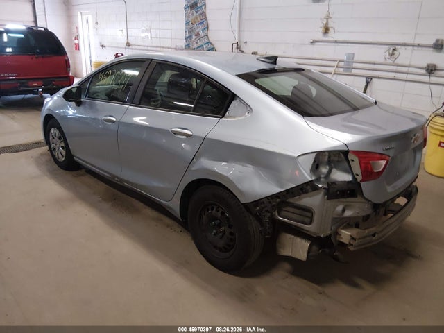 45970397 :رقم المزاد ، 1G1BC5SMXH7157477 vin ، 2017 Chevrolet Cruze Ls Auto مزاد بيع