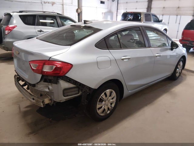 45970397 :رقم المزاد ، 1G1BC5SMXH7157477 vin ، 2017 Chevrolet Cruze Ls Auto مزاد بيع