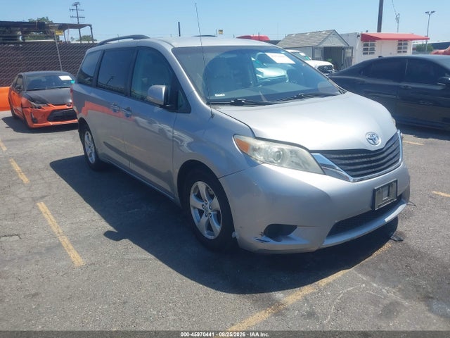 Продаж на аукціоні авто 2014 Toyota Sienna Le V6 8 Passenger, vin: 5TDKK3DC0ES497726, номер лоту: 45970441