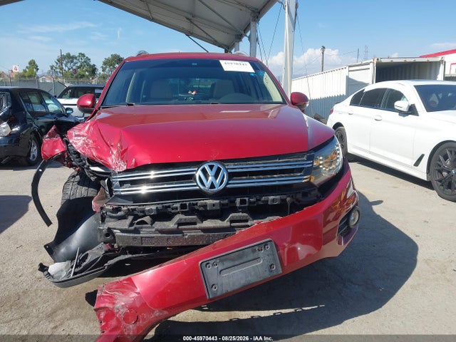 2016 Volkswagen Tiguan Se მანქანა იყიდება აუქციონზე, vin: WVGAV7AX5GW040149, აუქციონის ნომერი: 45970443
