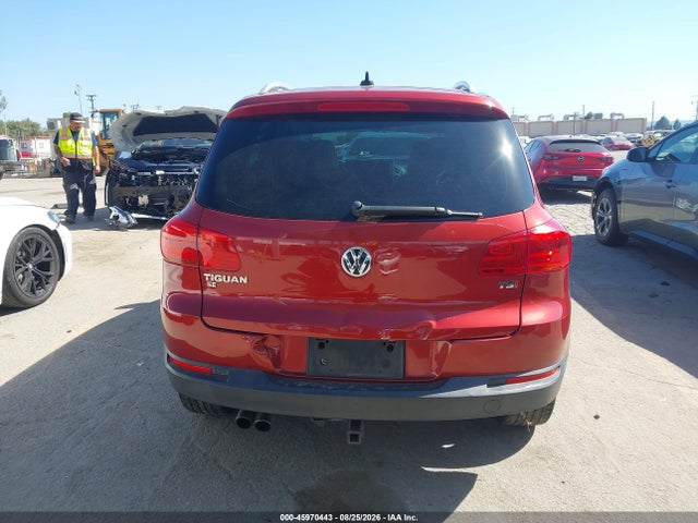 2016 Volkswagen Tiguan Se მანქანა იყიდება აუქციონზე, vin: WVGAV7AX5GW040149, აუქციონის ნომერი: 45970443