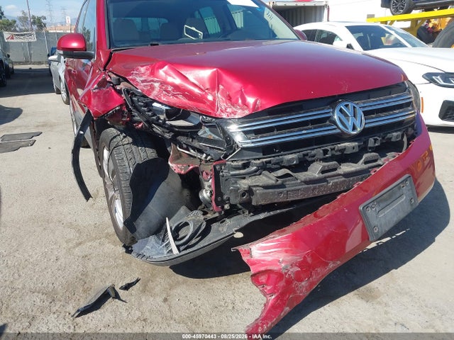 2016 Volkswagen Tiguan Se მანქანა იყიდება აუქციონზე, vin: WVGAV7AX5GW040149, აუქციონის ნომერი: 45970443