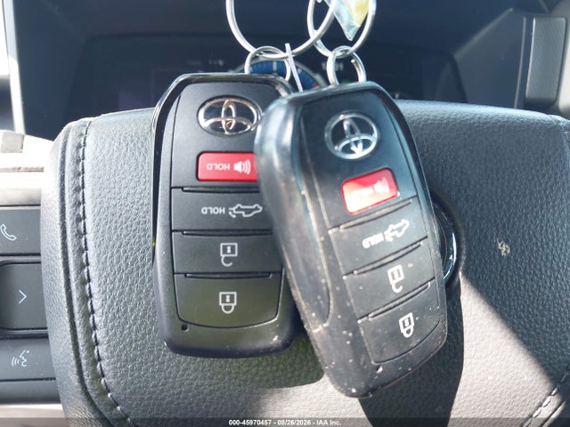 Продажа на аукционе авто 2025 Toyota Tundra Hybrid Limited Crewmax 6.4' Bed, vin: 5TFJC5DB1SX113244, номер лота: 45970457
