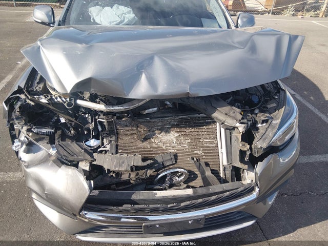 Auction sale of the 2018 Infiniti Qx30 Luxury, vin: SJKCH5CP1JA057327, lot number: 45970484