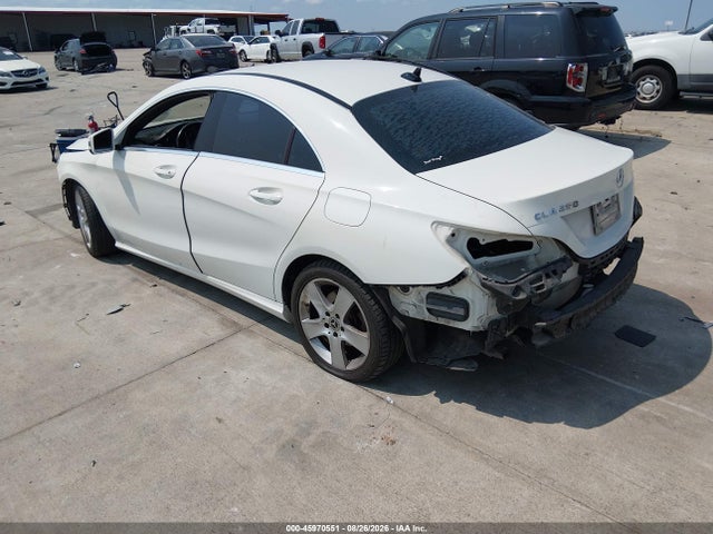 Mercedes-Benz CLA 250 2018 WDDSJ4EB6JN611006 Image 3
