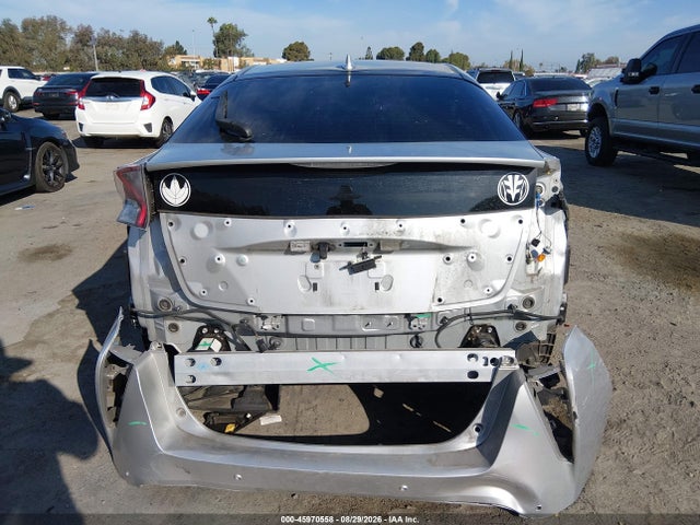 Toyota Prius Two 2017 JTDKBRFU3H3056915 Image 16