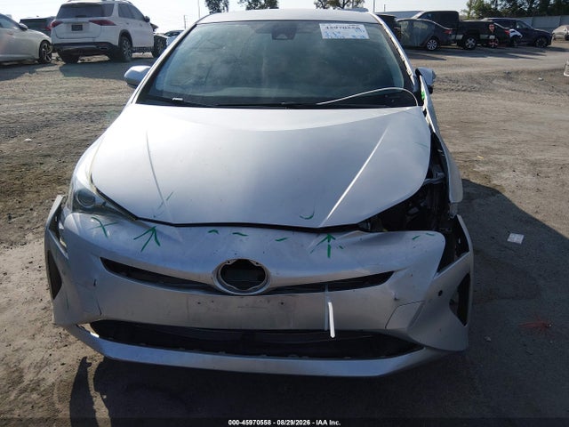 Toyota Prius Two 2017 JTDKBRFU3H3056915 Image 6