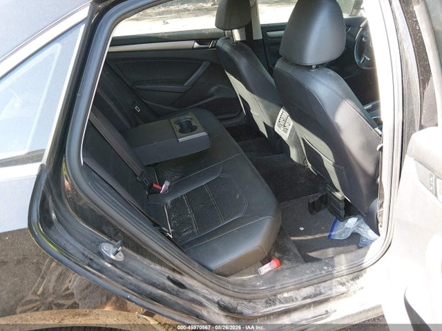 45970567 :رقم المزاد ، 1VWBN7A3XEC072256 vin ، 2014 Volkswagen Passat 2.0l Tdi Se مزاد بيع