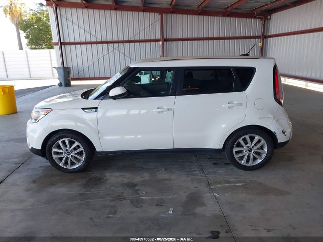 KIA SOUL + 2018 KNDJP3A56J7529666 Image 14