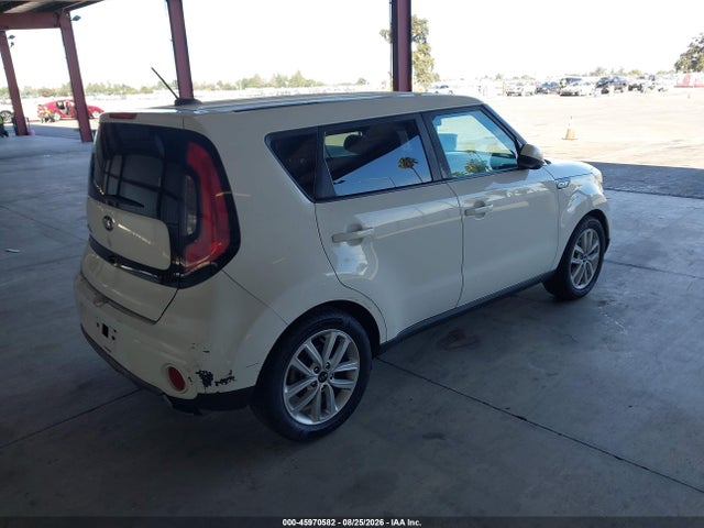 KIA SOUL + 2018 KNDJP3A56J7529666 Image 4