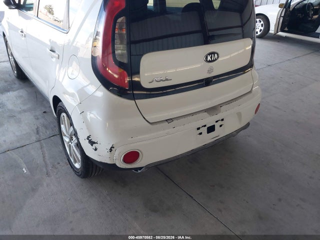 KIA SOUL + 2018 KNDJP3A56J7529666 Image 6