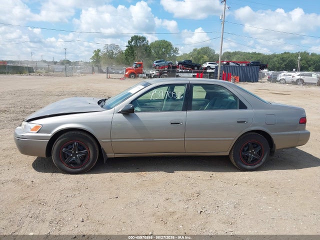 1998 Toyota Camry Le მანქანა იყიდება აუქციონზე, vin: 4T1BG28K7WU365133, აუქციონის ნომერი: 45970586