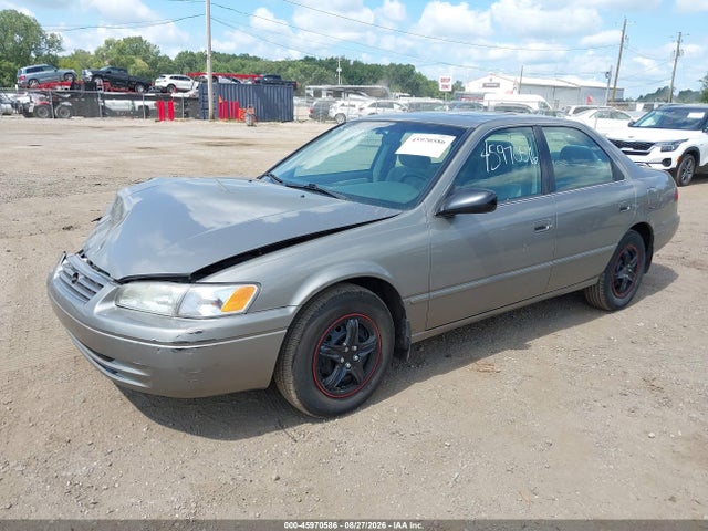 1998 Toyota Camry Le მანქანა იყიდება აუქციონზე, vin: 4T1BG28K7WU365133, აუქციონის ნომერი: 45970586