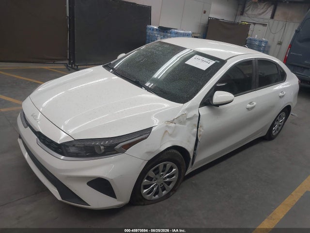 KIA FORTE LX 2024 3KPF24AD4RE699067 Image 2