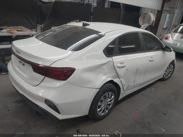 KIA FORTE LX 2024 3KPF24AD4RE699067 Image 4