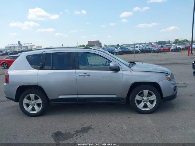 Продажа на аукционе авто 2016 Jeep Compass Latitude, vin: 1C4NJDEB1GD781859, номер лота: 45970697