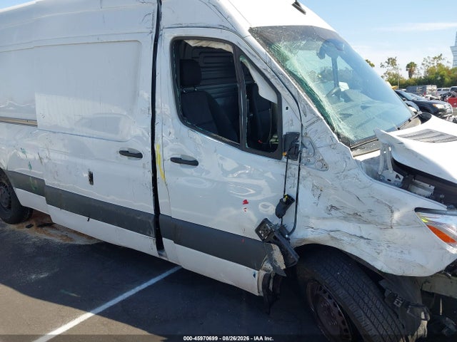 W1Y40CHY9PT155745 Mercedes-Benz Sprinter 2500 High Roof 4-cyl Gas