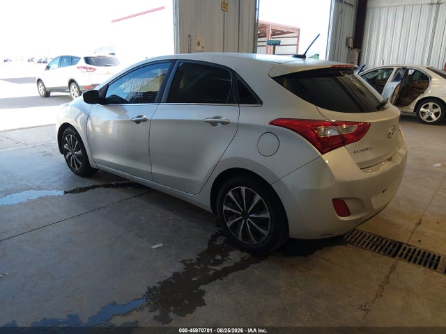 Hyundai ELANTRA GT 2016 KMHD35LH2GU256730 Image 3