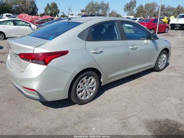 Hyundai ACCENT SE 2019 3KPC24A36KE071642 Image 4