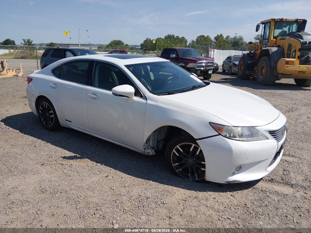 45970719 :رقم المزاد ، JTHBW1GG5D2015750 vin ، 2013 Lexus Es 300h مزاد بيع