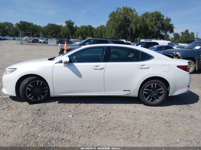 45970719 :رقم المزاد ، JTHBW1GG5D2015750 vin ، 2013 Lexus Es 300h مزاد بيع