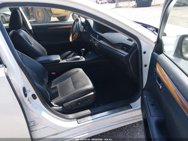 45970719 :رقم المزاد ، JTHBW1GG5D2015750 vin ، 2013 Lexus Es 300h مزاد بيع